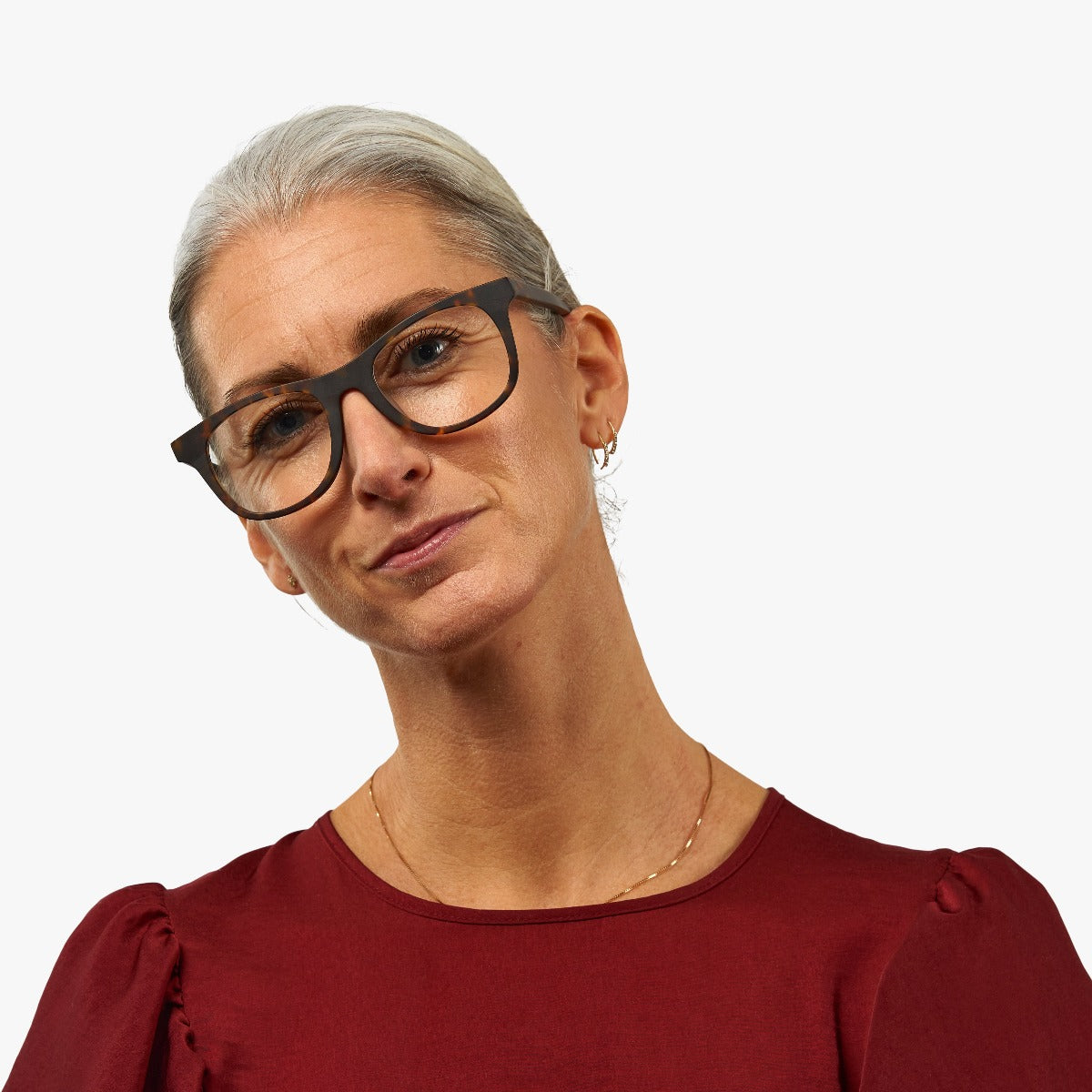 Person wearing Malmö Dark Turtle eyeglasses