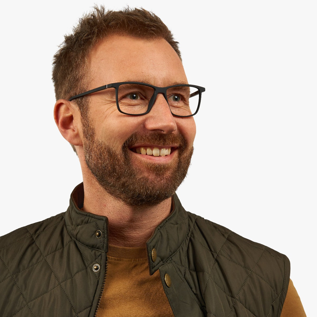 Person wearing Men's København Black glasses