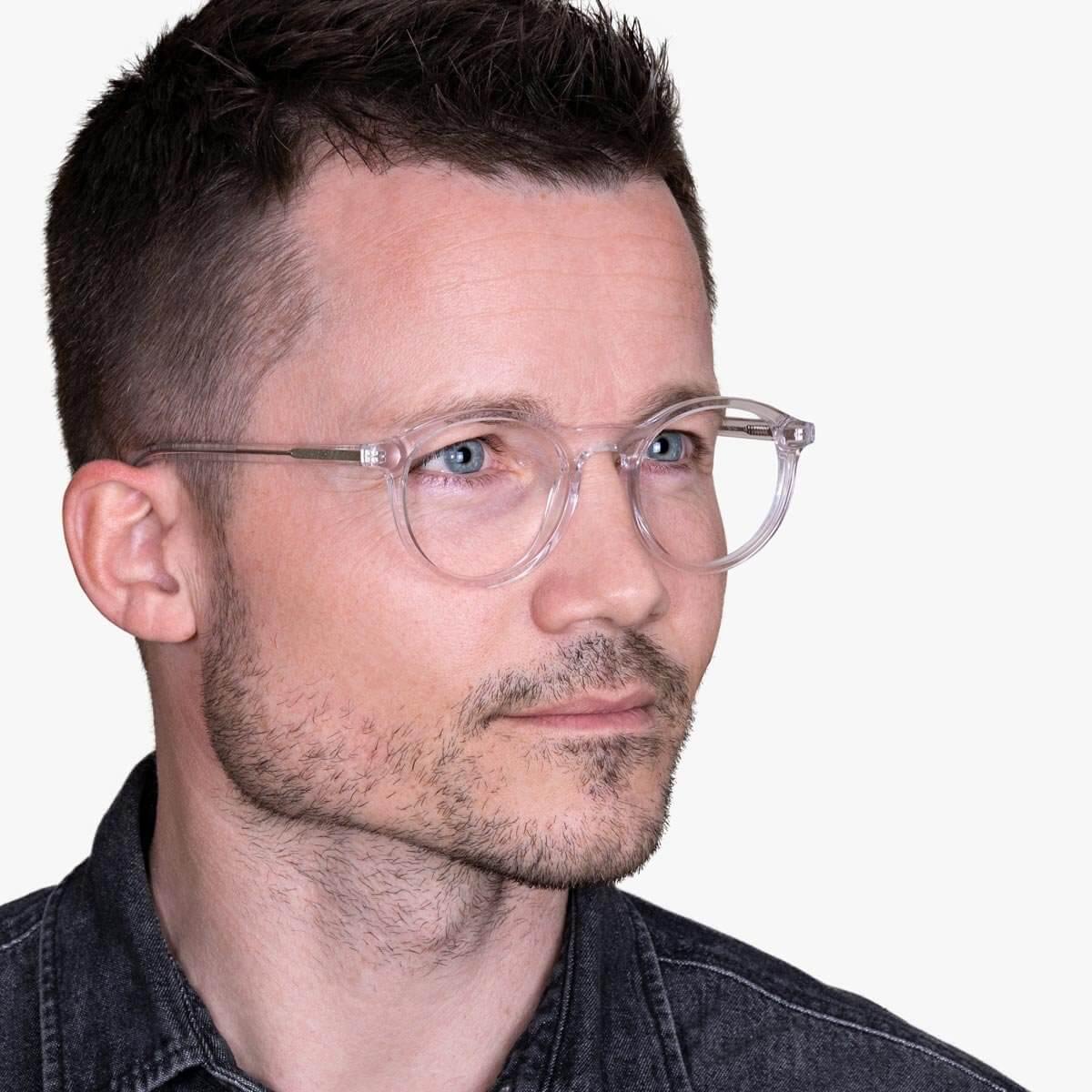 mens-lokken-crystal-white_blue-light-glasses_male-model-1.jpg?v=1771423525&width=1200