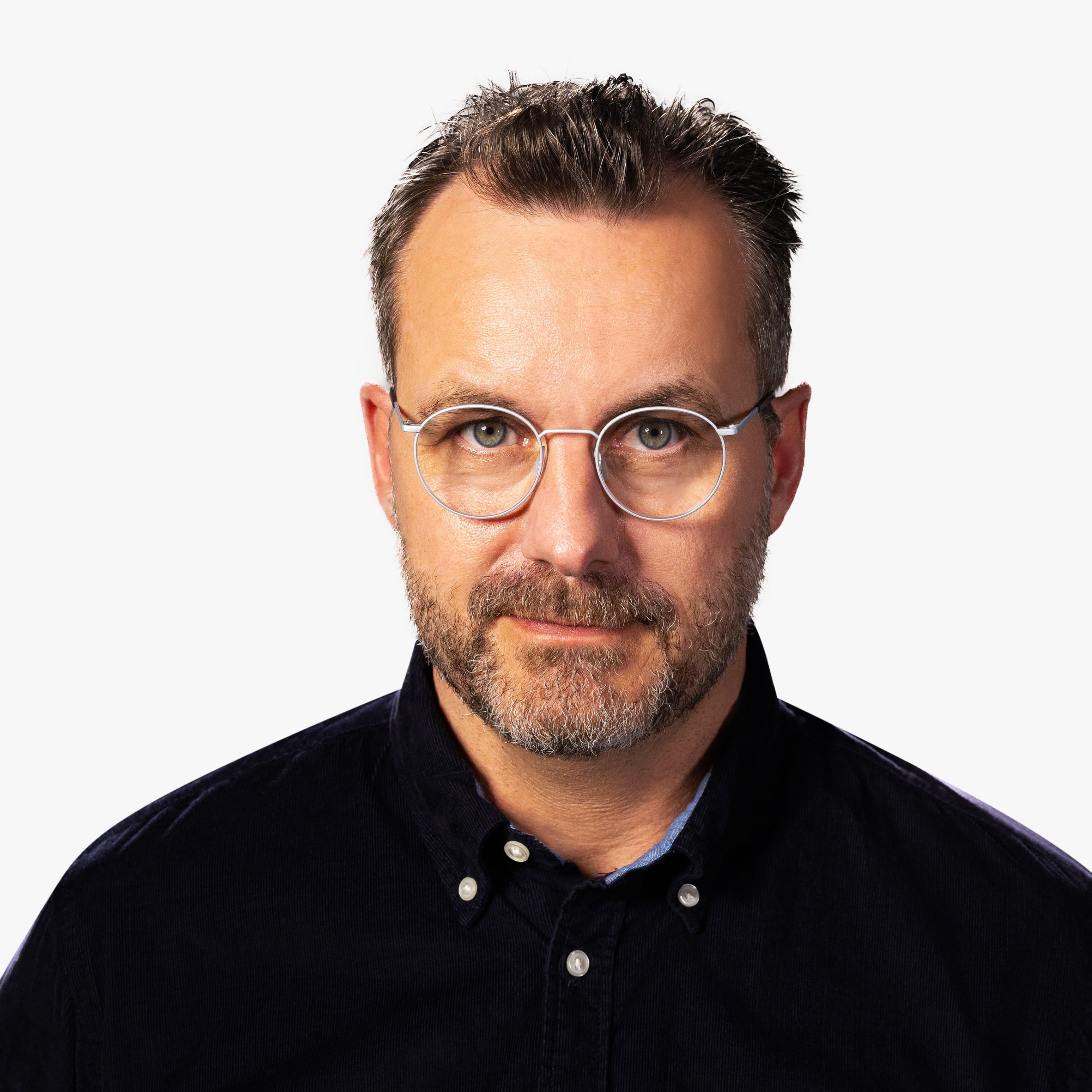Person wearing Men's Silkeborg Steel glasses
