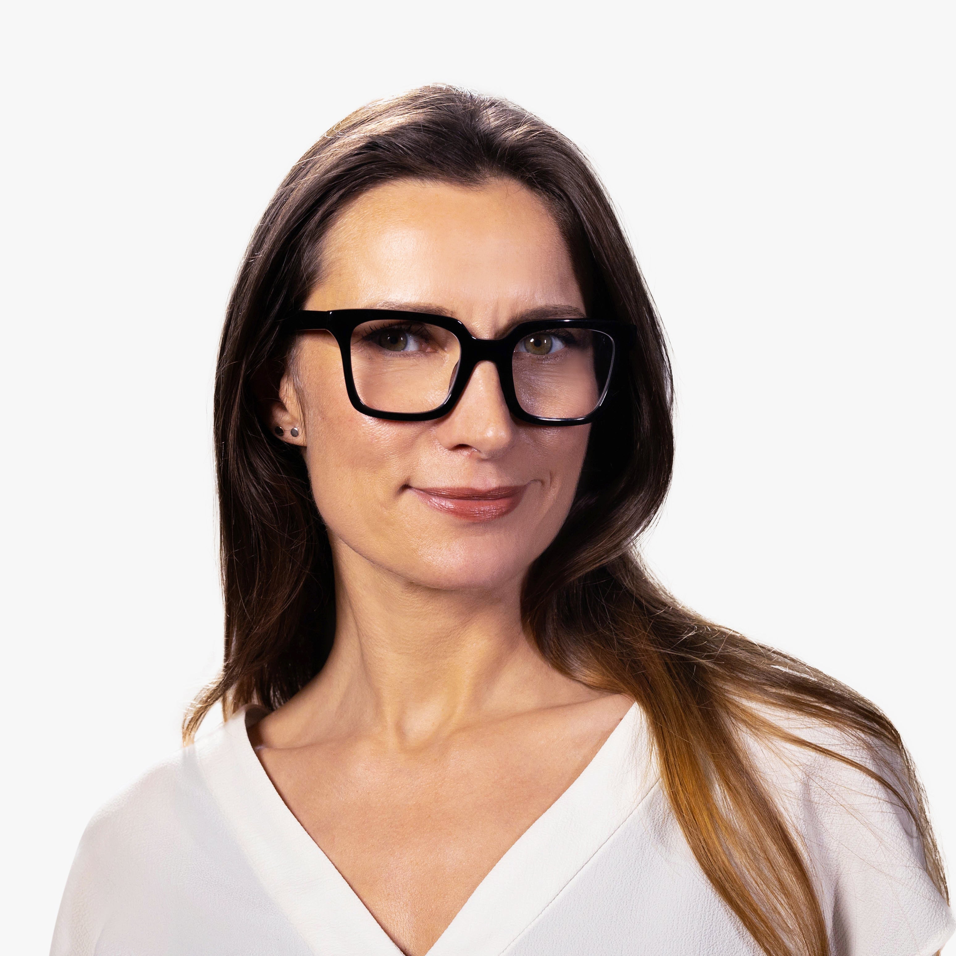 Person wearing Tisvilde Black glasses