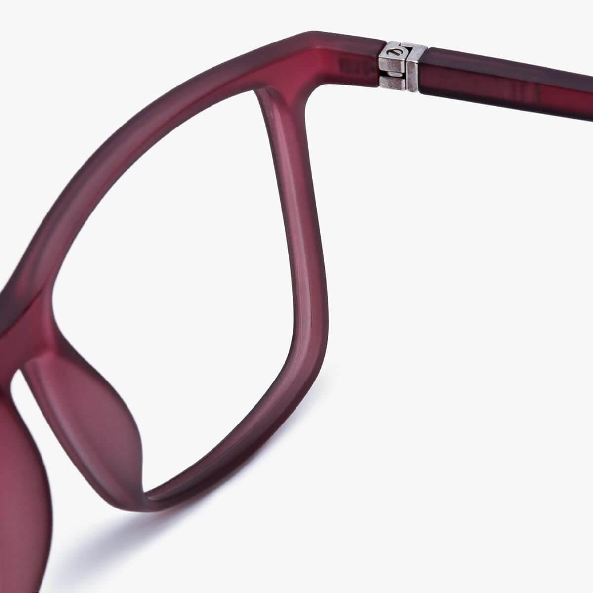 Women's red København glasses with a matte finish