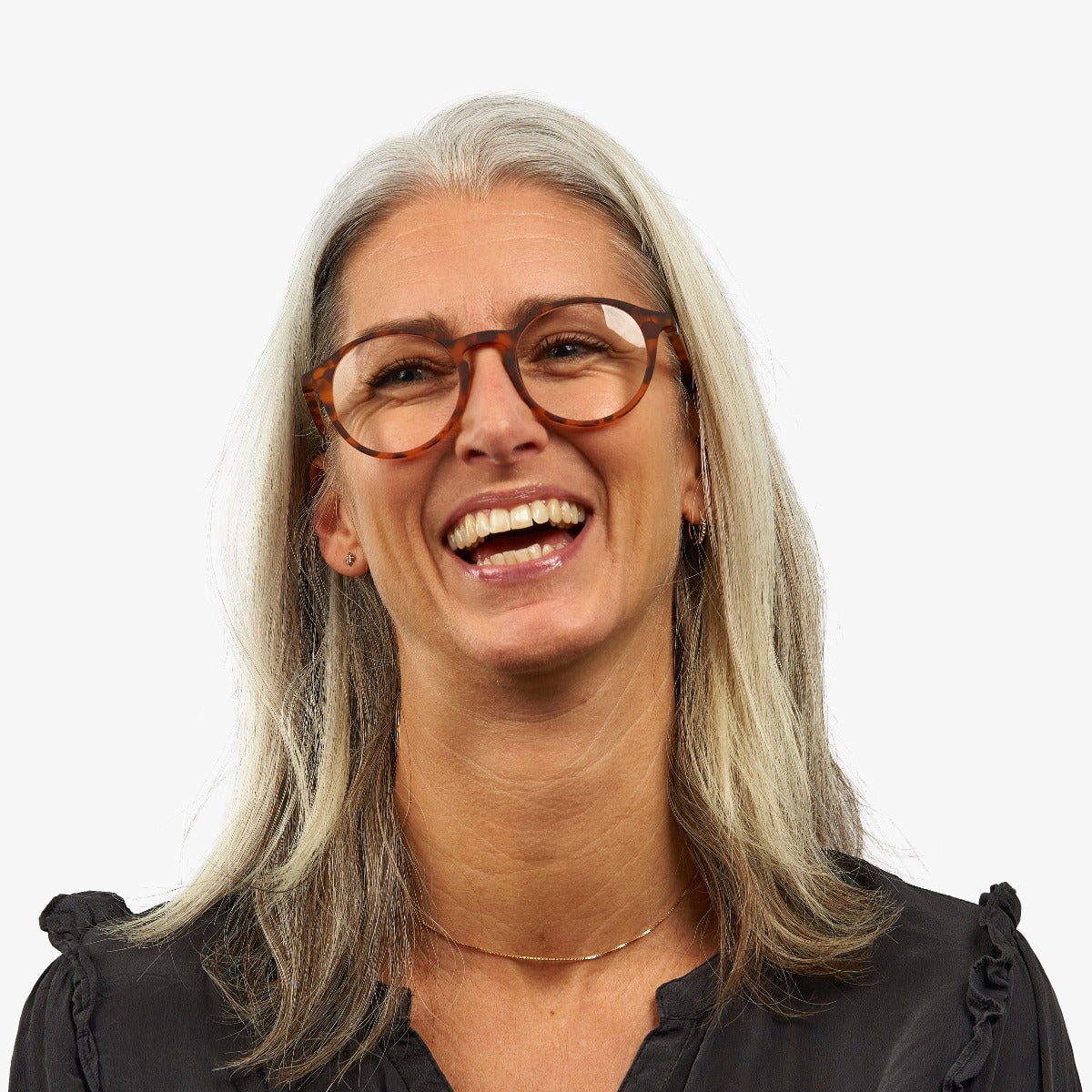 womens-laeso-turtle_blue-light-glasses_female-model-1.jpg?v=1771416131&width=1200