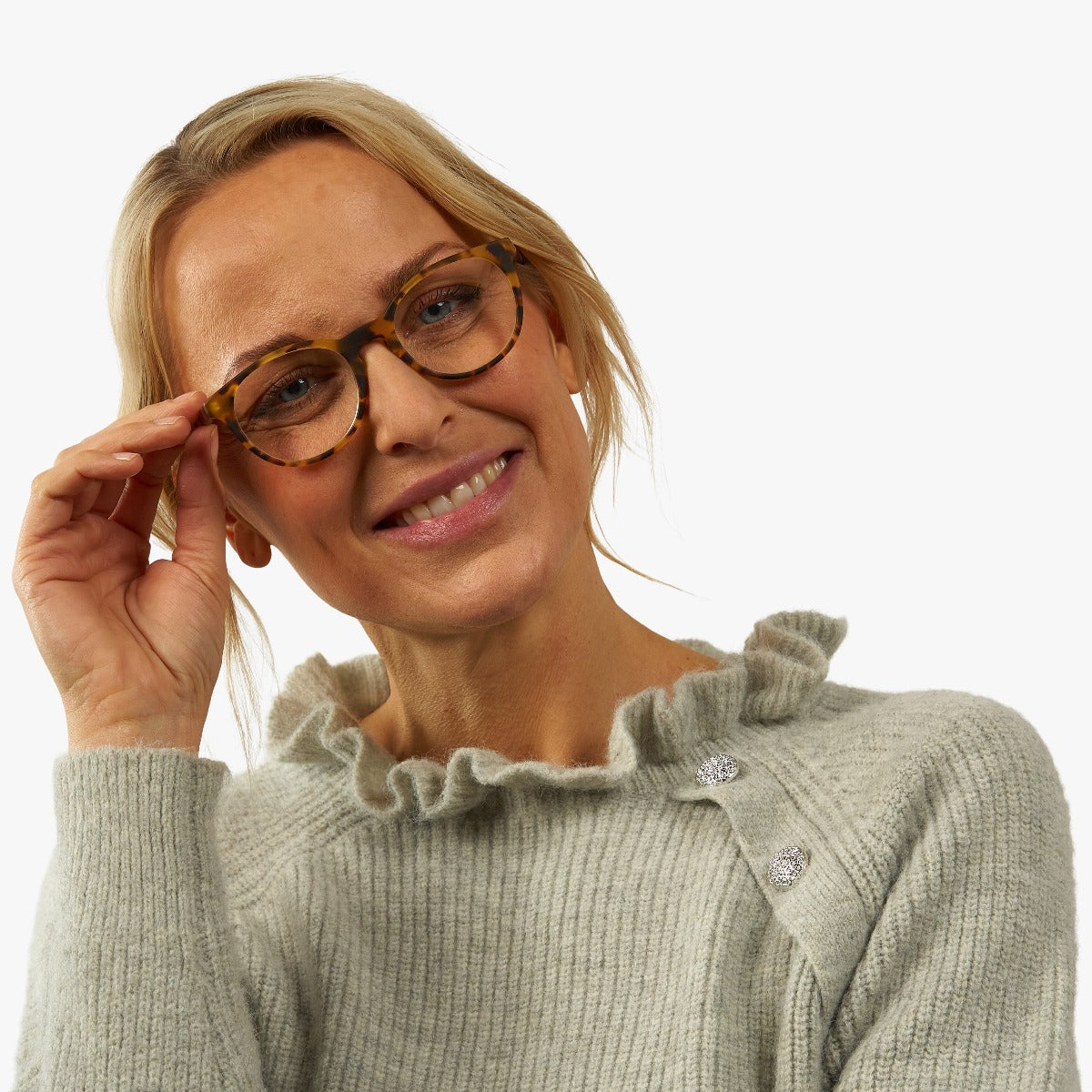 womens-orebro-light-turtle_blue-light-glasses_female-model-1.jpg?v=1771420095&width=1200